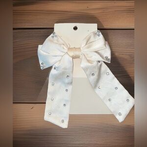 NWT A New Day Cream Hair Bow with Silver Accents